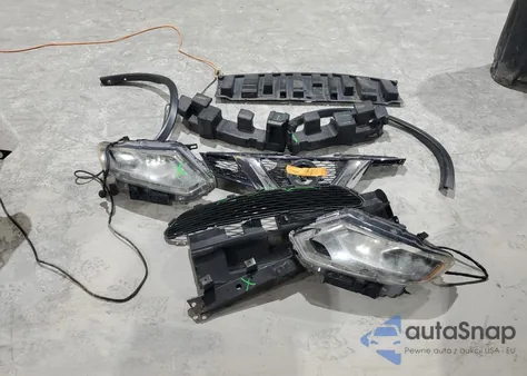 2016 Nissan Rogue S z USA, uszkodzony, nr VIN 5N1AT2MV2GC743311